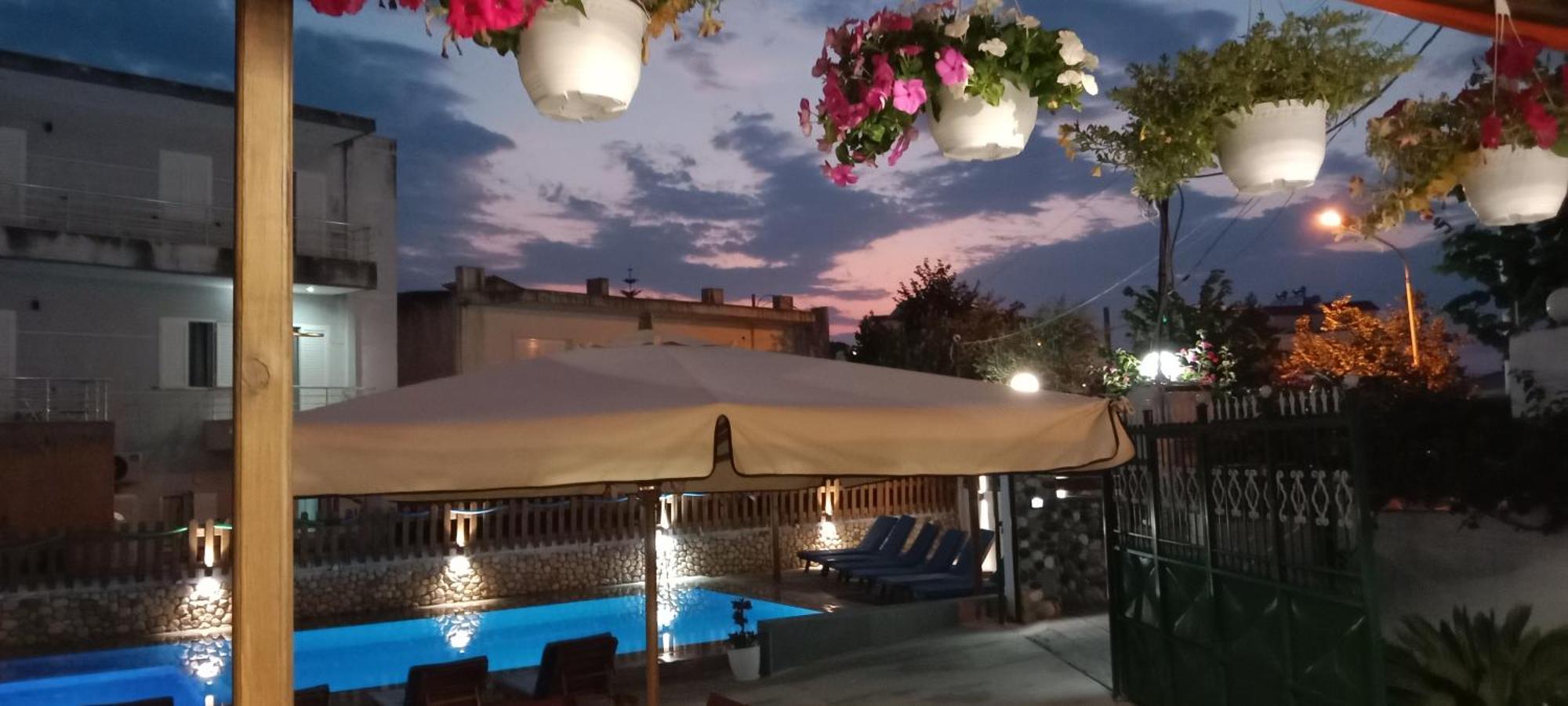 Hotel Villa Ruci Ксамил Екстериор снимка